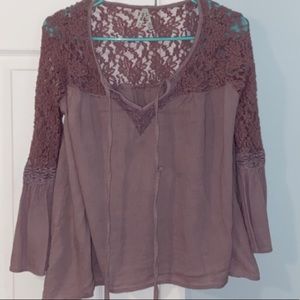 LAVENDER LACE LONG SLEEVE TOP